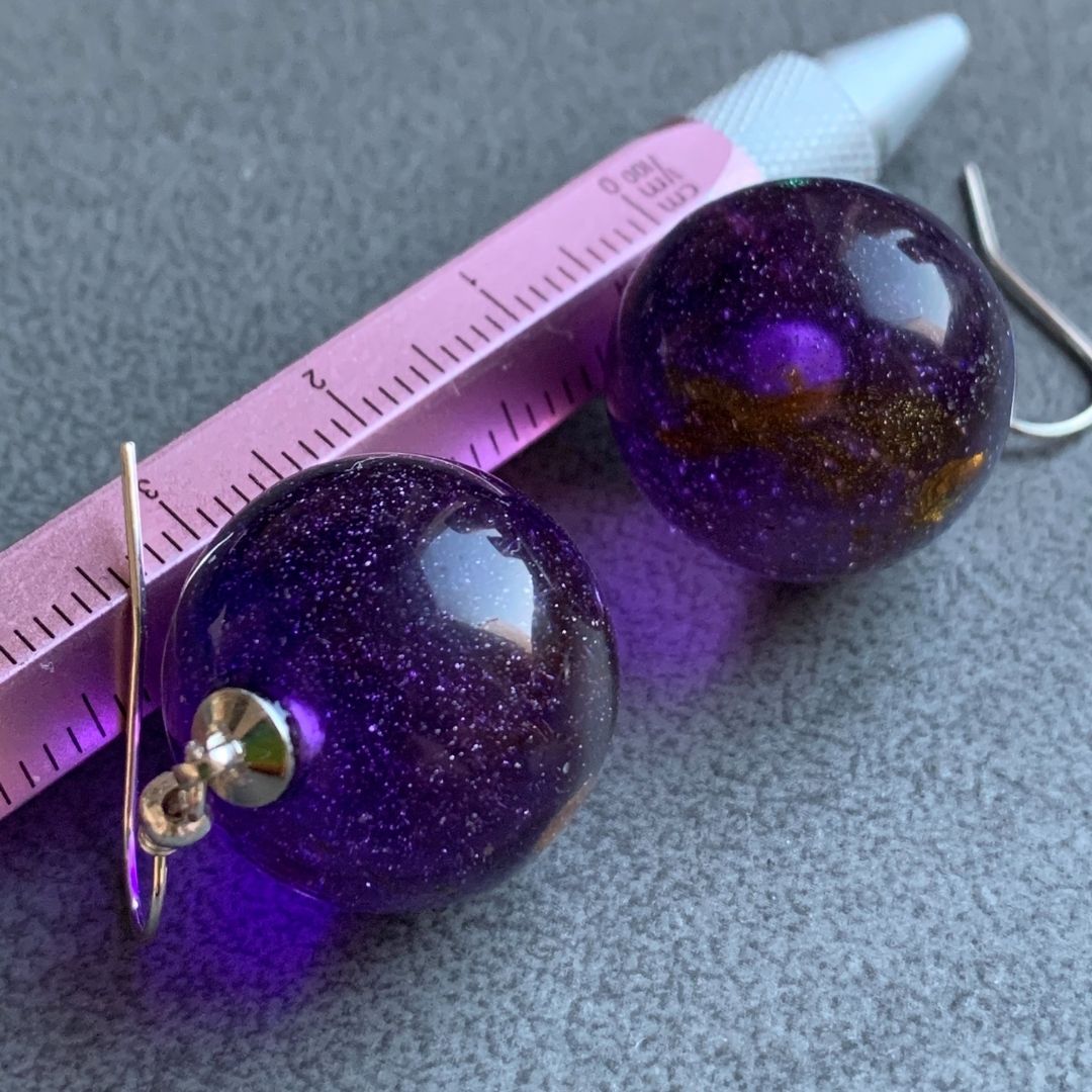 Fioletowe kule - obrazek 4